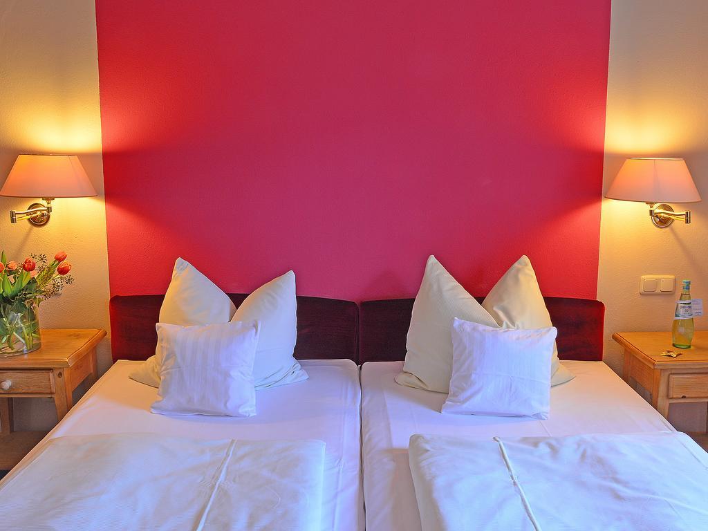 Landhotel Schloss Buttenheim Extérieur photo