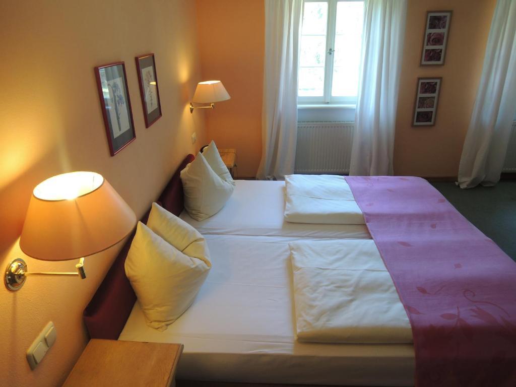Landhotel Schloss Buttenheim Chambre photo